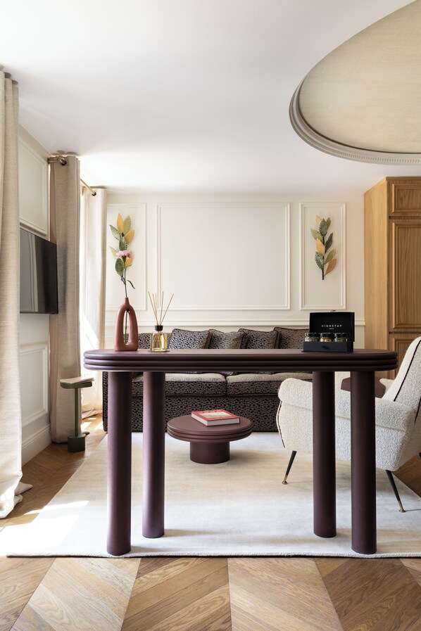 Victoire I | Living area - HIGHSTAY - Luxury Serviced Apartments - Place des Victoires (Paris)