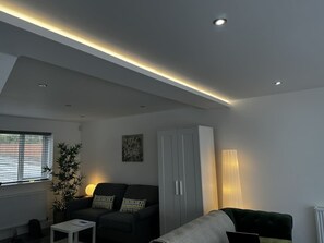 TV - The Big Cosy at Nottingham (Old Basford)