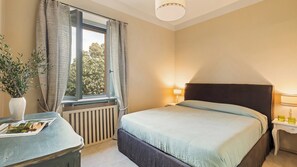 5 Schlafzimmer, Bügeleisen/Bügelbrett, kostenloses WLAN, Bettwäsche