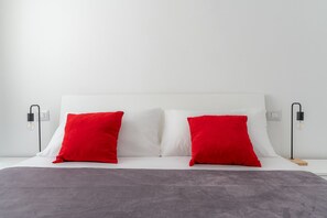 2 slaapkamers, een strijkplank/strijkijzer, gratis wifi, beddengoed