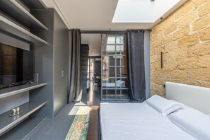 1 bedroom, iron/ironing board, bed sheets