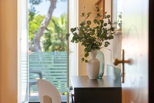 In-room safe, free WiFi