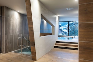 Piscine couverte