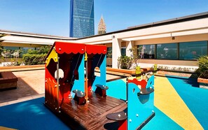 Children’s play area – outdoor - Sky Gardens - Mint Stay (Dubai)