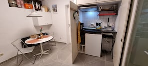 Private kitchen - Marvelous apartment in Freiburg im Breisgau and the nature of the Black Forest (Freiburg im Breisgau)