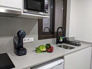 Private kitchen - Duplex apartment next to FIRA GRAN VIA (L'Hospitalet de Llobregat)