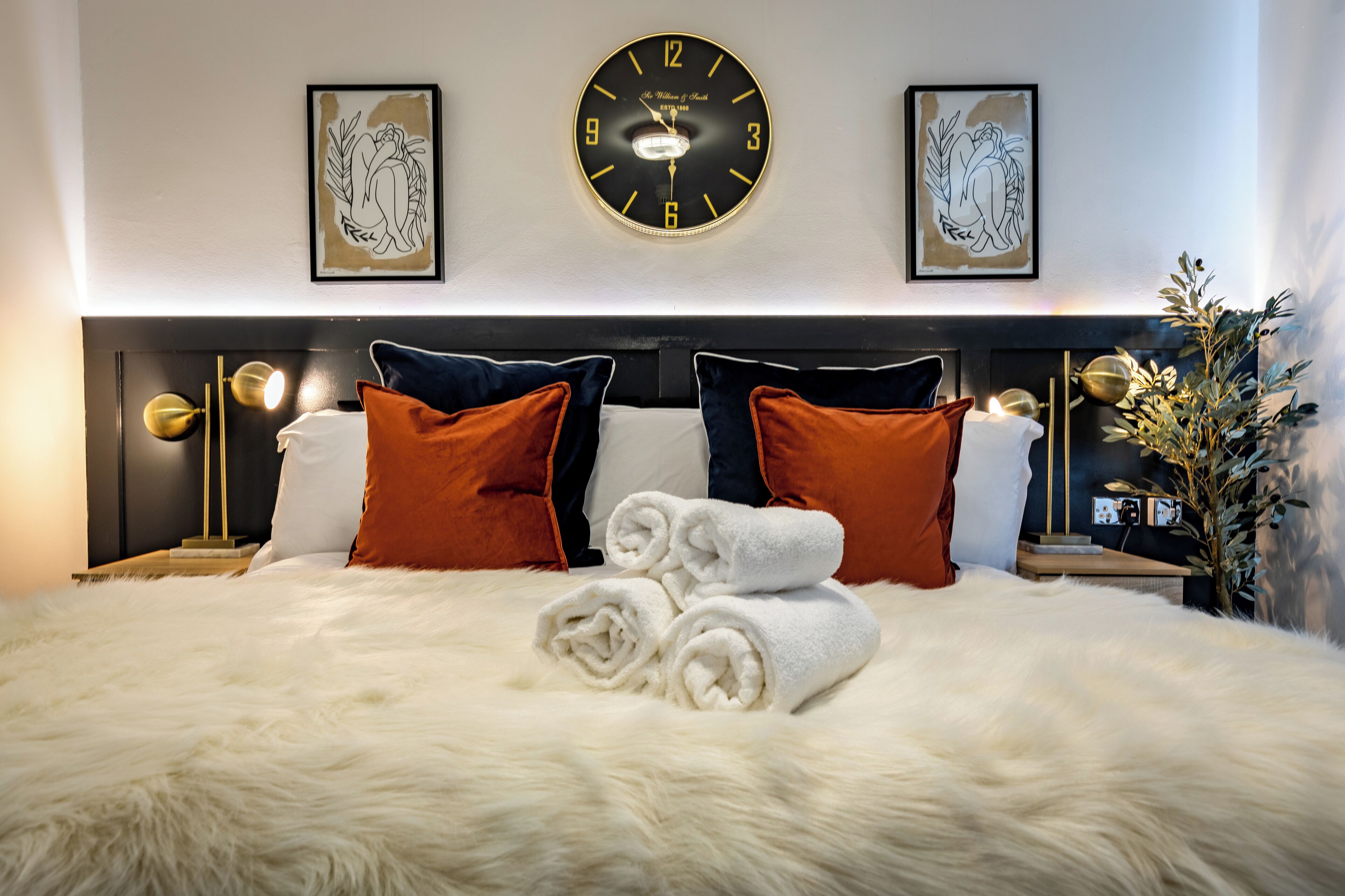 Deluxe Double Room | Desk, laptop workspace, free WiFi