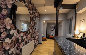 TV - Coastal Park Accommodation (Llanelli)