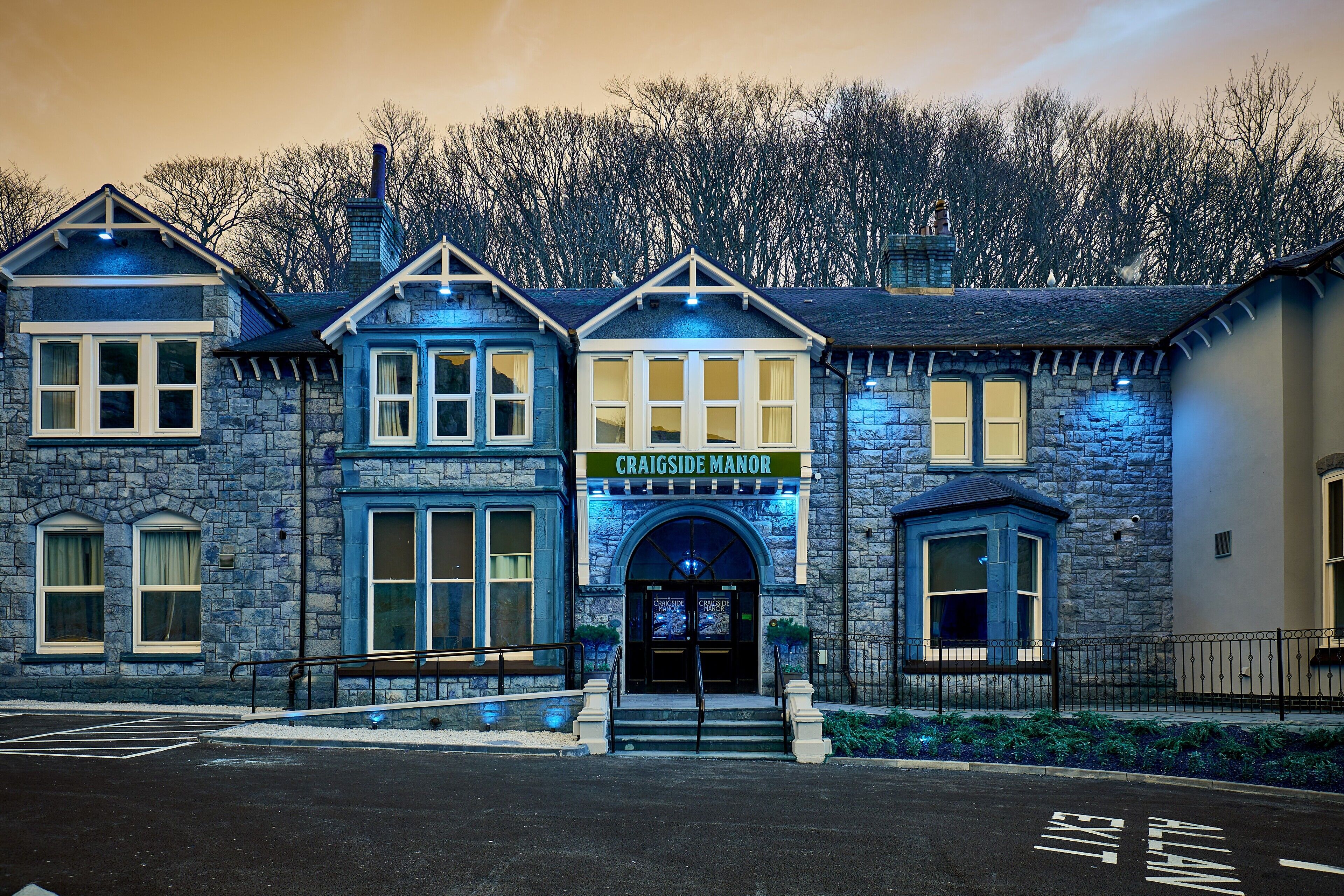 Photo - Craigside Manor