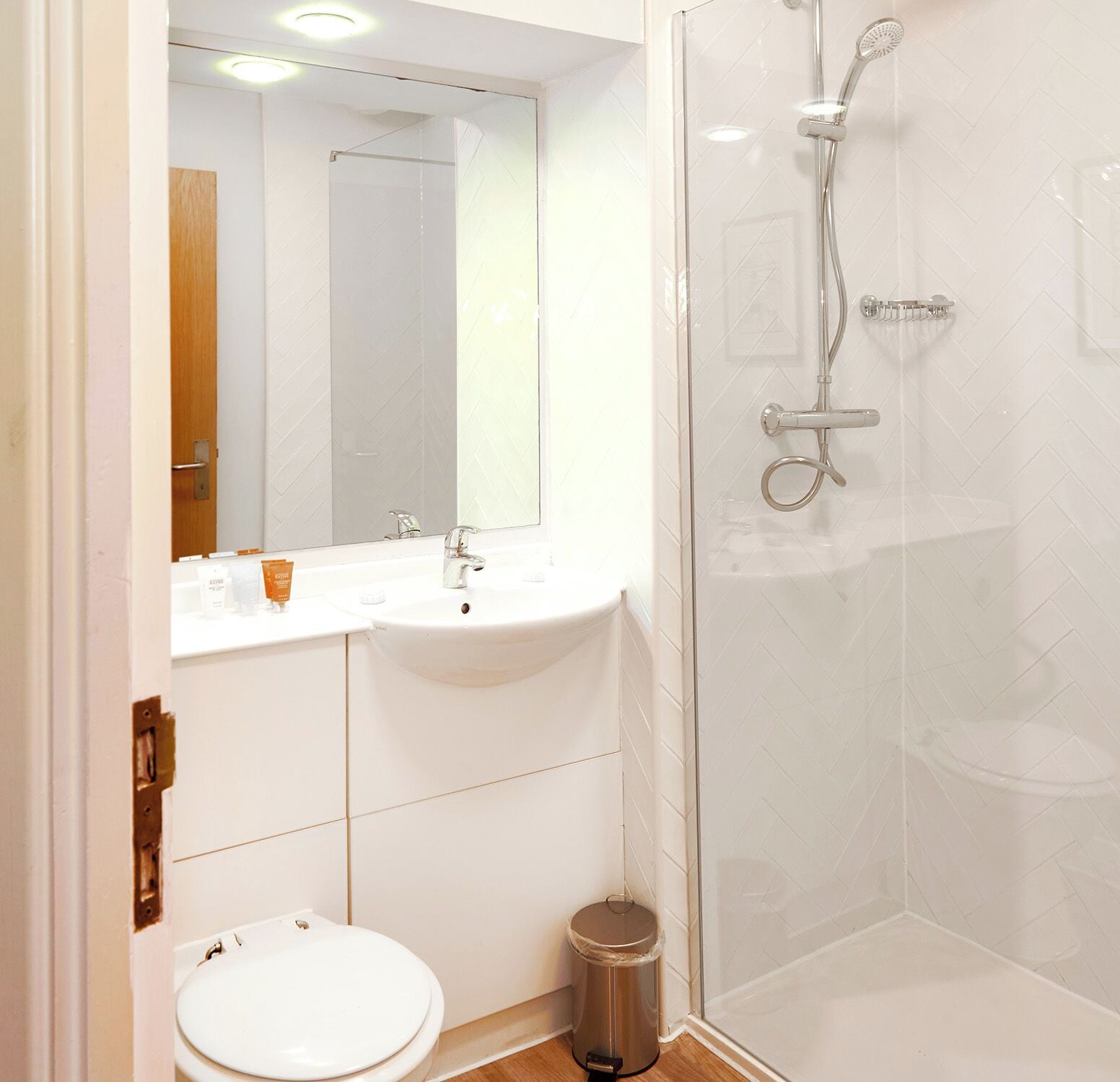 Photo - Craigside Manor