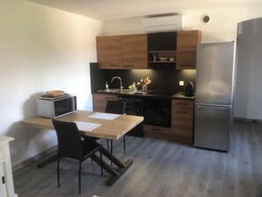 Microwave, oven, stovetop