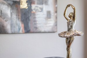 Interior detail - Cozy Roma Norte Flat - Wifi - Elevator - Sleeps 7 (Mexico City)