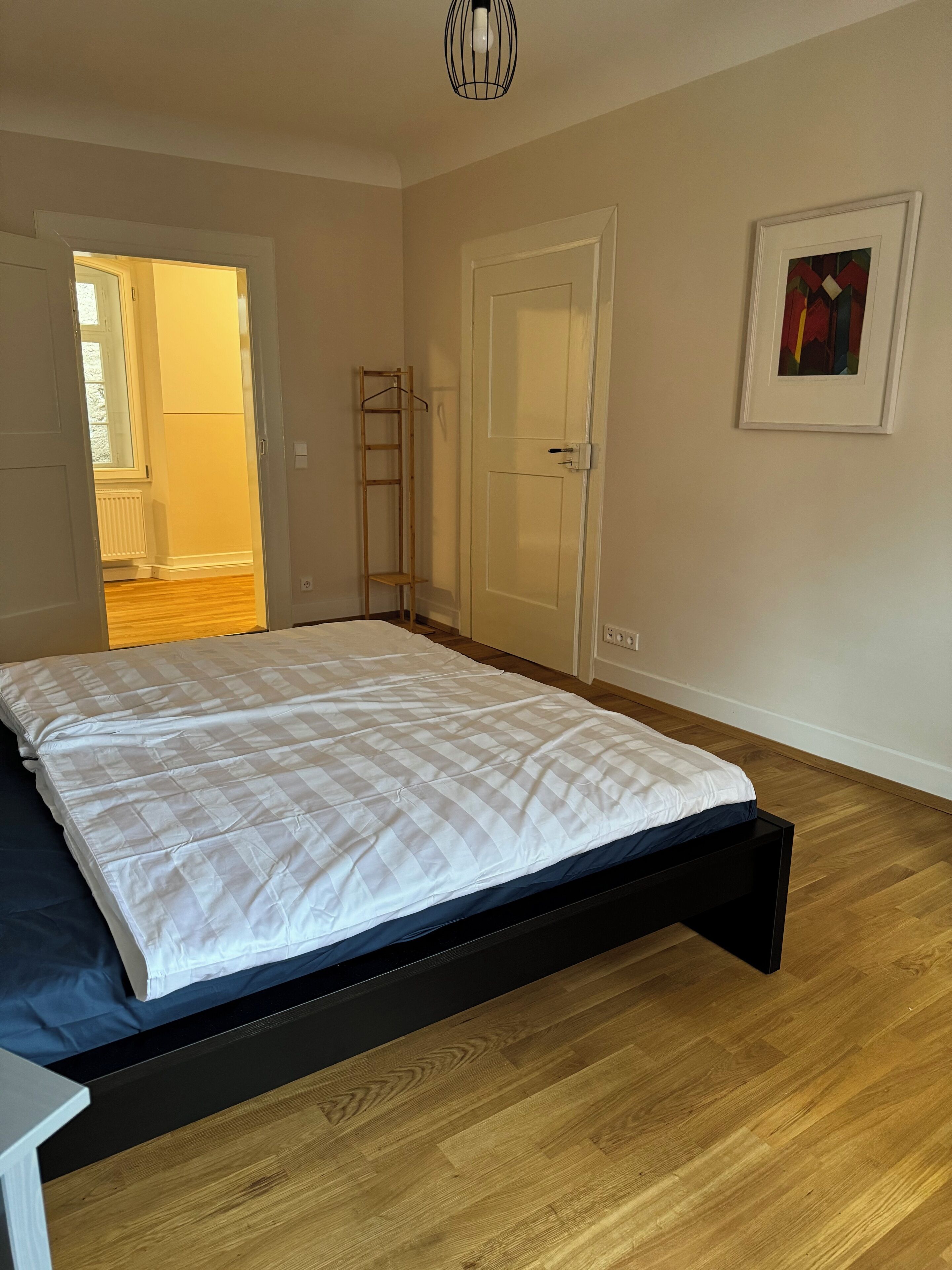 3 habitaciones, tabla de planchar con plancha y wifi gratis 