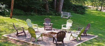 Creekside: Cozy 3-Bedroom Cabin on Loyalsock Creek – Fish, Hike, Kayak or Relax!