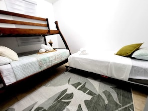 2 soveværelser, skrivebord, strygejern/strygebræt, Wi-Fi