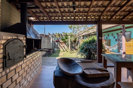 Standard Suite, Pool Access | Outdoor dining