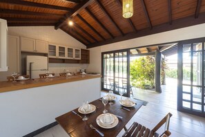 Family House, Pool Access, Garden View | Living area