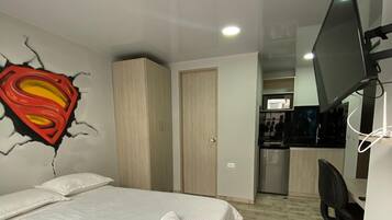 Studio, Balcony, Courtyard View (Private interior Balcony) | Desk, laptop workspace, free WiFi