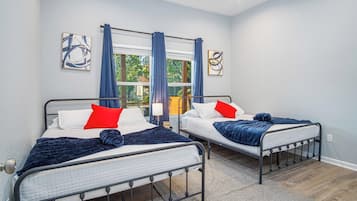 Family House (4 Bedrooms) | 4 bedrooms, laptop workspace, iron/ironing board, bed sheets