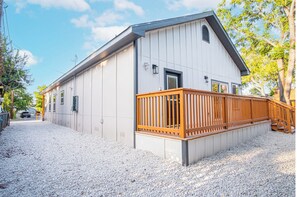 Bãi đậu xe tự phục vụ miễn phí 
