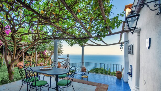 Outdoor dining - Villa Paradiso by Wonder Tour (Conca dei Marini)
