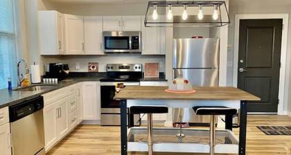 Brand New, Modern Loft Heart of Downtown