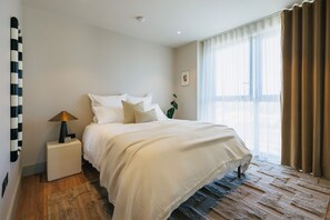 Internet - Sophisticated Studio Flat With Rooftop Access (London)