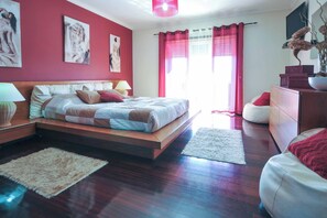 5 bedrooms, iron/ironing board, bed sheets - Villa Esposende (Esposende)