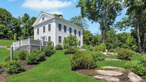 Exterior - Luxurious, Spacious, Newly Renovated Vacation Home Walking Distance to Lake... (Warren)