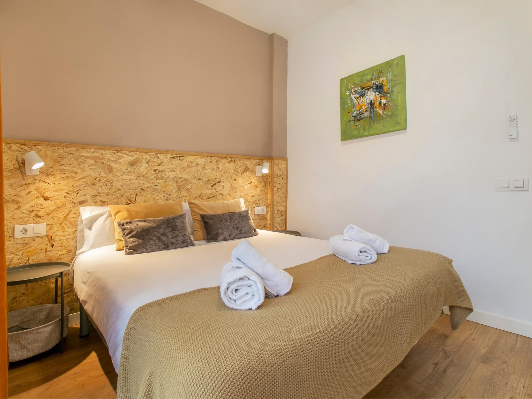 1 bedroom, iron/ironing board, internet, bed sheets