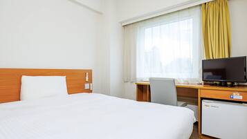 Chambre Standard, 1 lit double, non-fumeurs | Bureau, espace de travail pour ordinateur portable, rideaux occultants