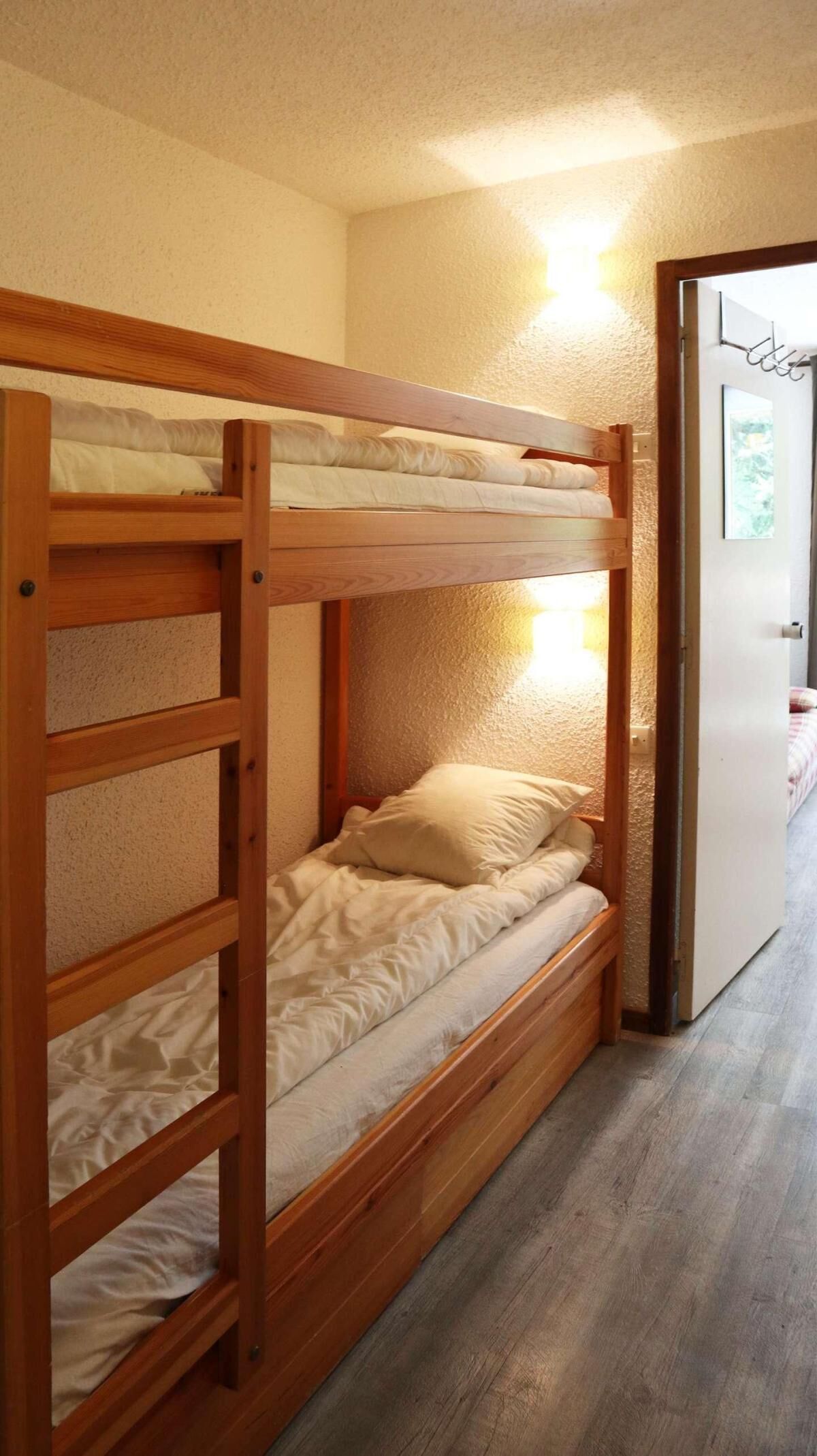 À 10m Des Pistes De Ski, 2ème éTage, Balcon, Casier à Ski, 24m², Les Orres - Les Orres
