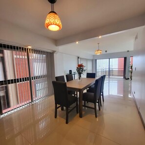 Dining - Buena Vista Mar del Plata Golf & Seaview Apartment (Mar del Plata)