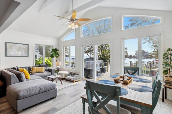 Smart TV, fireplace, books, printers