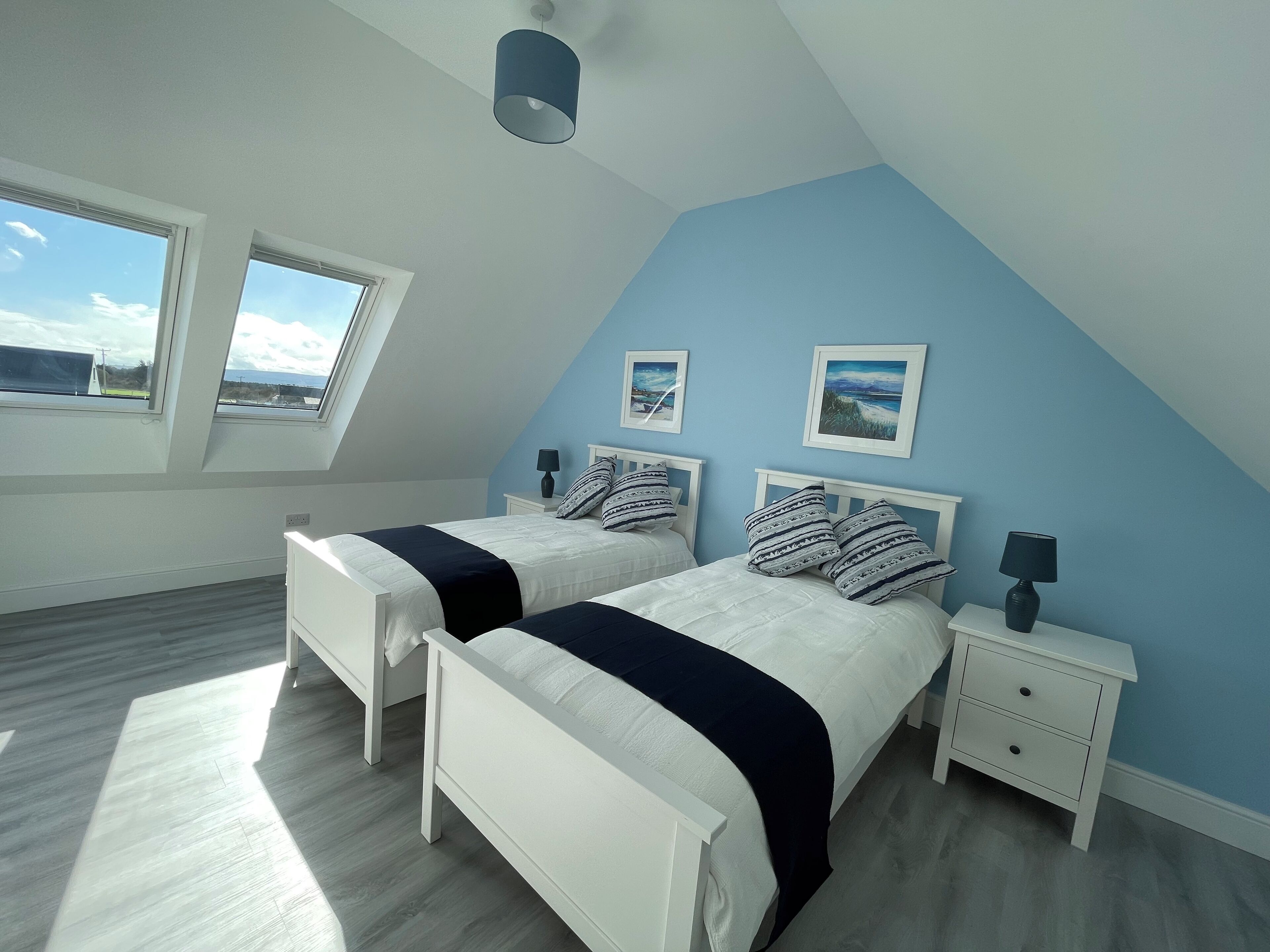 3 bedrooms, desk, iron/ironing board, travel crib