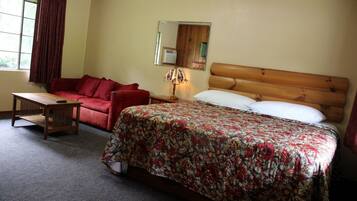 King Room - River View | Camas con pillow-top, tabla de planchar con plancha y wifi gratis