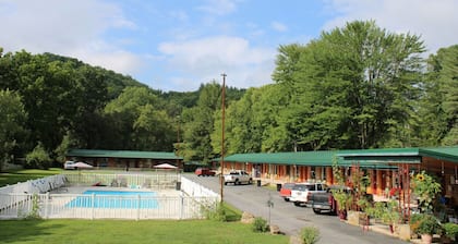 Two Rivers Lodge