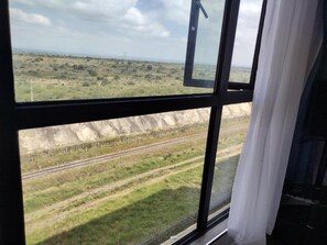 Interior - Lenayan Park View Deluxe Queen Room (Nairobi)