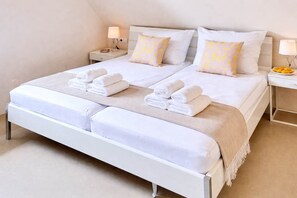 2 chambres, fer et planche à repasser, lit parapluie, Wi-Fi