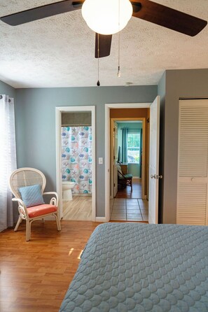 2 Schlafzimmer, Bügeleisen/Bügelbrett, WLAN, Bettwäsche