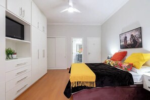 1 quarto, ferros/tábuas de passar roupa, Wi-Fi, roupa de cama