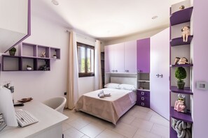 3 Schlafzimmer, Schreibtisch, Reisekinderbett, kostenloses WLAN