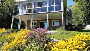 Exterior - Panoramic mountain view - L'Horizon doré - 12 acre (Mansonville)