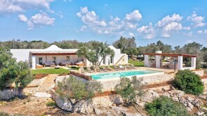 Exterior - Villa Pajaro Ostuni Piscina a Sfioro e Vista Panoramica (Puglia)