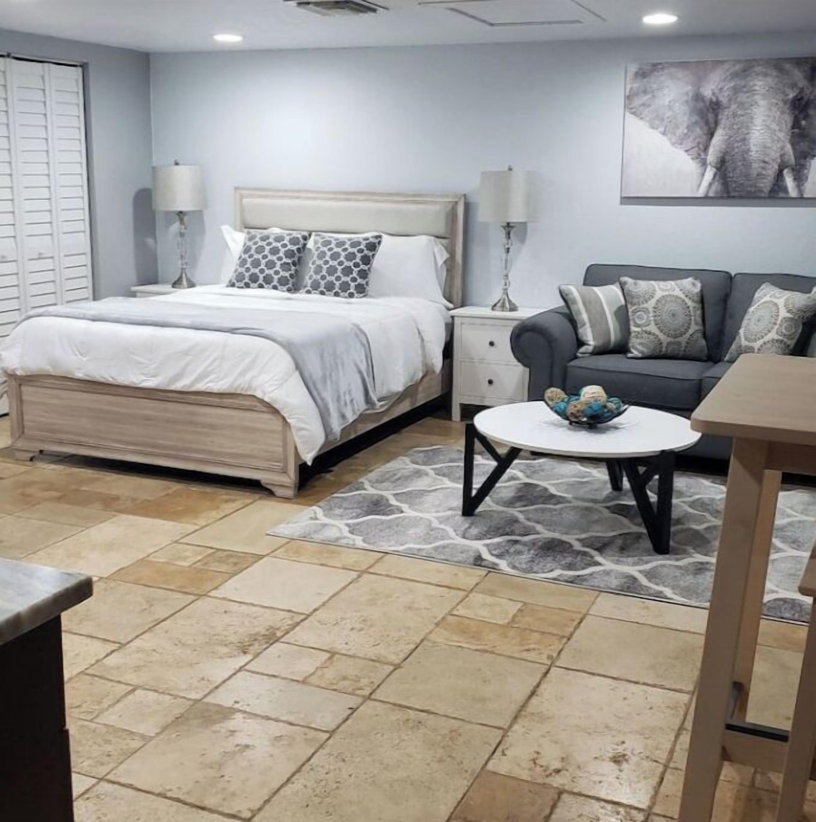 3 bedrooms, WiFi, bed sheets