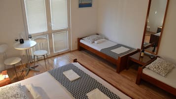 1 bedroom, iron/ironing board, WiFi, bed sheets