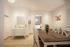 Departamento Deluxe | Servicio a la habitación