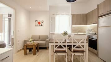 Apartemen Deluks | Dapur pribadi | Ketel listrik dan pemanggang roti
