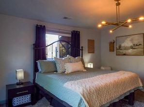 2 bedrooms, desk, iron/ironing board, free WiFi