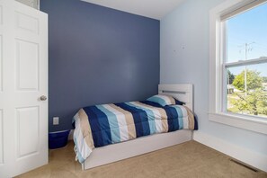 3 bedrooms, WiFi, bed sheets